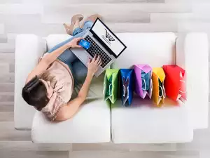 Read more about the article Credit Card assistance with online shopping